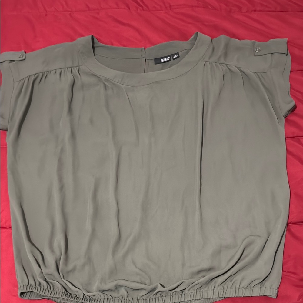 a.n.a. Short Sleeve banded hem Blouse
